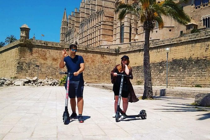 1 Hour Electric Scooter Tour in Palma - Museu de Mallorca area and Parque del Mar: quick sights with real payoff