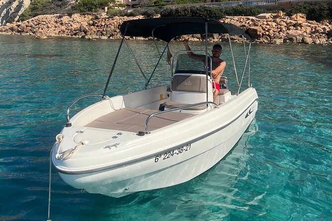 2 Hours Boat Rental in Santa Ponsa without License - Weather, wind, and sea conditions: check the forecast like a pro