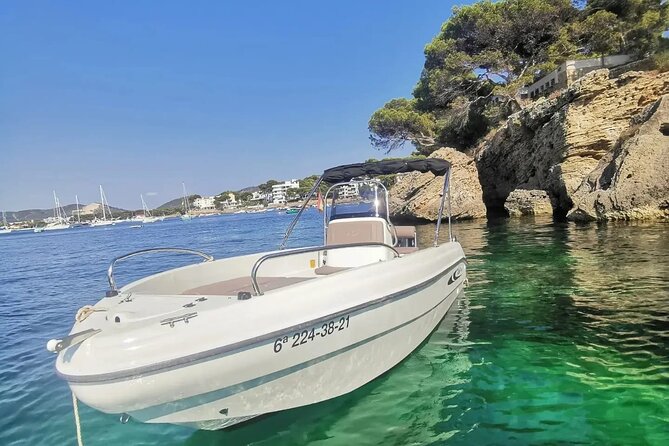 2 Hours Boat Rental in Santa Ponsa without License - What you actually do on the water (from driving to anchoring)
