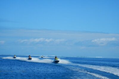 2 hours discovery tour of Moorea by Jet Ski - The lagoon circuit and the first bay stop: ride views, then a chance to cool off