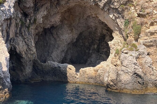 2-Hours Excursion to the Blue Grotto of Taormina in Isola Bella - Blue Grotto and Isola Bella: What to Expect (and what might disappoint)