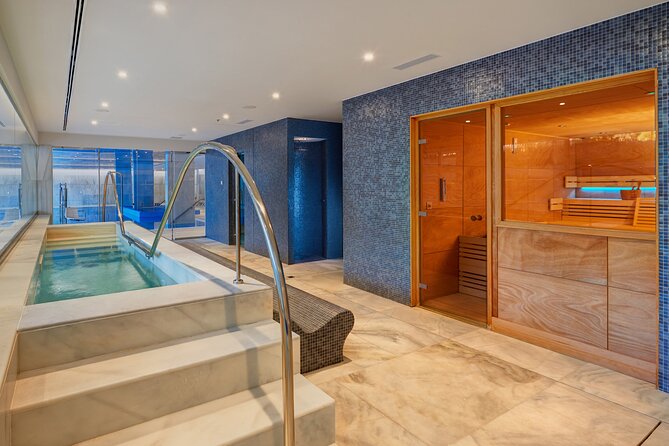 25 Minute Couples Massage with Spa Access - The overall feel: spa comfort plus couple time