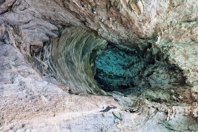 3 Hour Capri Private Boat Tour - White Grotta: sea-and-rock color that steals your attention