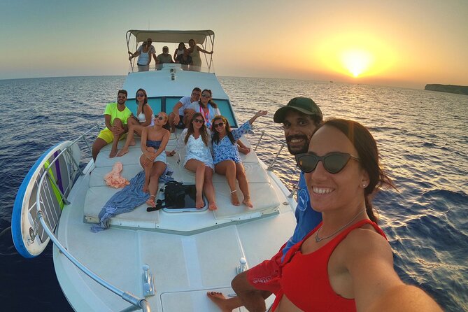 3-Hour Dolphin watching at sunset with aperitif - Dolphin Watching at Sunset: What to Expect When the Sea Gets Busy