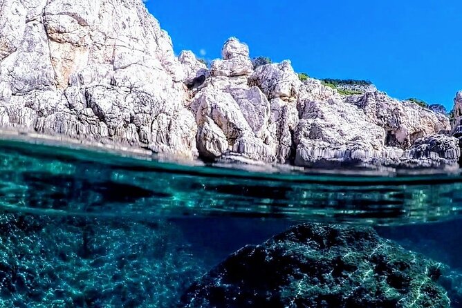 3-hour private boat tour of the island of Capri - Marina Piccola: a short beach break for clear water