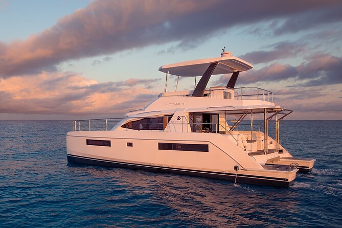 3-Hours Sunset Catamaran Cruise with Dinner all Inclusive - Old Town from the sea: panoramic views without the walking