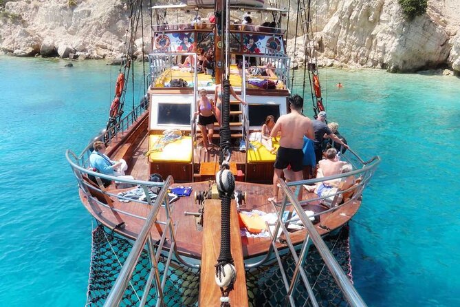 3 Island Cruise Tour in Kos Island with Personalized Audio Guide - Stop 4: Platy for turquoise water and cliff-jump style fun