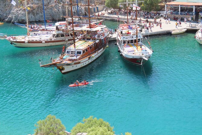 3 Island Cruise Tour in Kos Island with Personalized Audio Guide - Stop 1: Kalymnos dolphin watching near fish farming waters