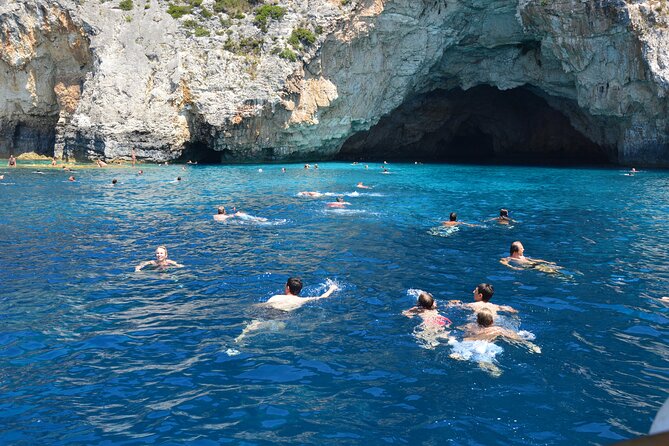 4 Hour Beach Tour with Meal and Unlimited Drinks in Rhodes - Four Hours on a Rhodes Speedboat: The Big Idea
