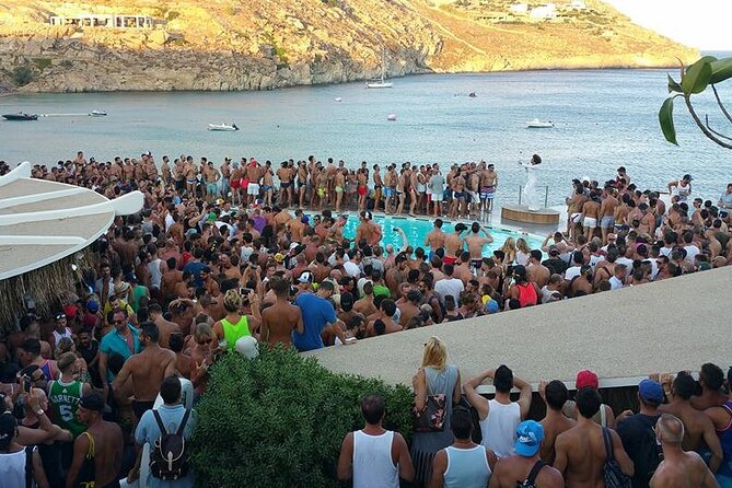 4 Hour Day Party at Beach Clubs in Mykonos - Drinks, Chairs, and the Actual Club Costs You Should Expect