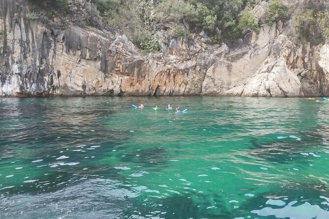 4-Hour Private Boat Tour in Corfu - Meeting at El. Venizelou: Easy From Town, Tricky From Cruise Terminals