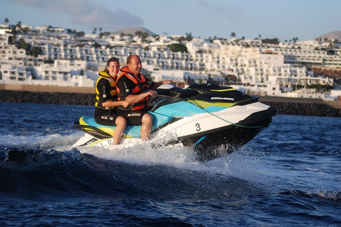 40min Jet Ski at Playa Quemada Lanzarote - Weather, Participation, and What to Wear