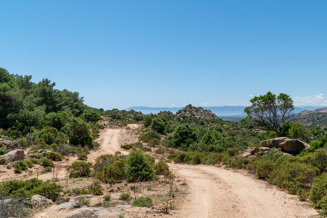 4x4 excursion between mountain and sea - Price and value: is $72.41 worth it?