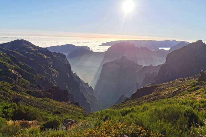 4x4 Jeep Tour to East & Northeast of Madeira - Santana triangle houses: time to see the tradition and plan lunch