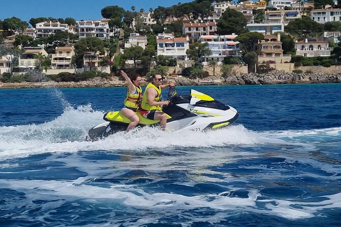 60 minutes Jetski Rental in Alcudia Bay - Before you go fast: training, vests, and the guide’s tone