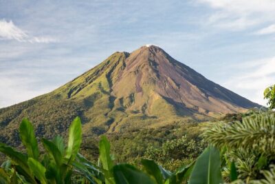 8 days and 7 nights - Costa Rica Pura Vida - Day 2 Arenal Volcano National Park: smoke above the crater, then La Fortuna country