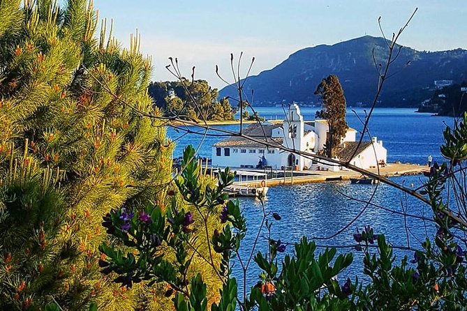 Achilleion Palace and Corfu Old Town Tour - Achilleion Palace Gardens and Empress Elisabeth: What You’ll Actually See