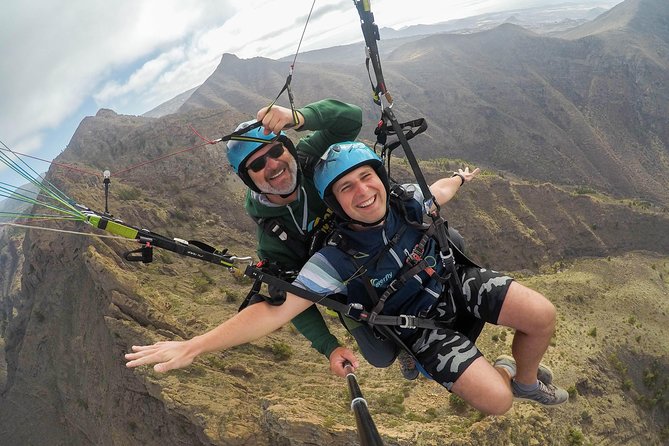 Acro Paragliding Adventure in Costa Adeje with FREE Pickup !! - Costa Adeje Views: Why This Is More Than a Stunt Show