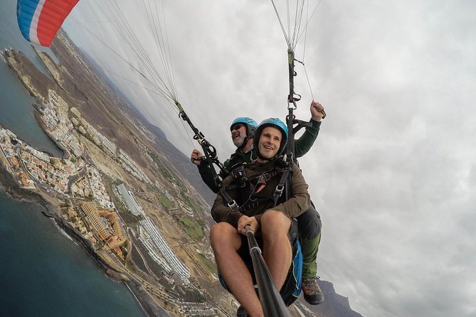 Acro Paragliding Adventure in Costa Adeje with FREE Pickup !! - Getting Picked Up in Costa Adeje (and Beyond) Without the Stress