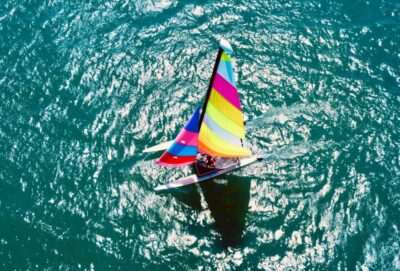 Alcudia: 1-Hour Catamaran Experience with Monitor for 2 - Riding the Hobie 16: speed, thermal winds, and real comfort