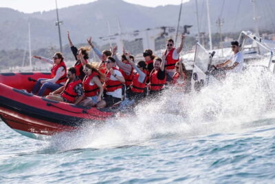 Alcudia: 2-Hour Sightseeing Speedboat Tour with Snorkeling - How the 2-Hour Schedule Feels on the Water