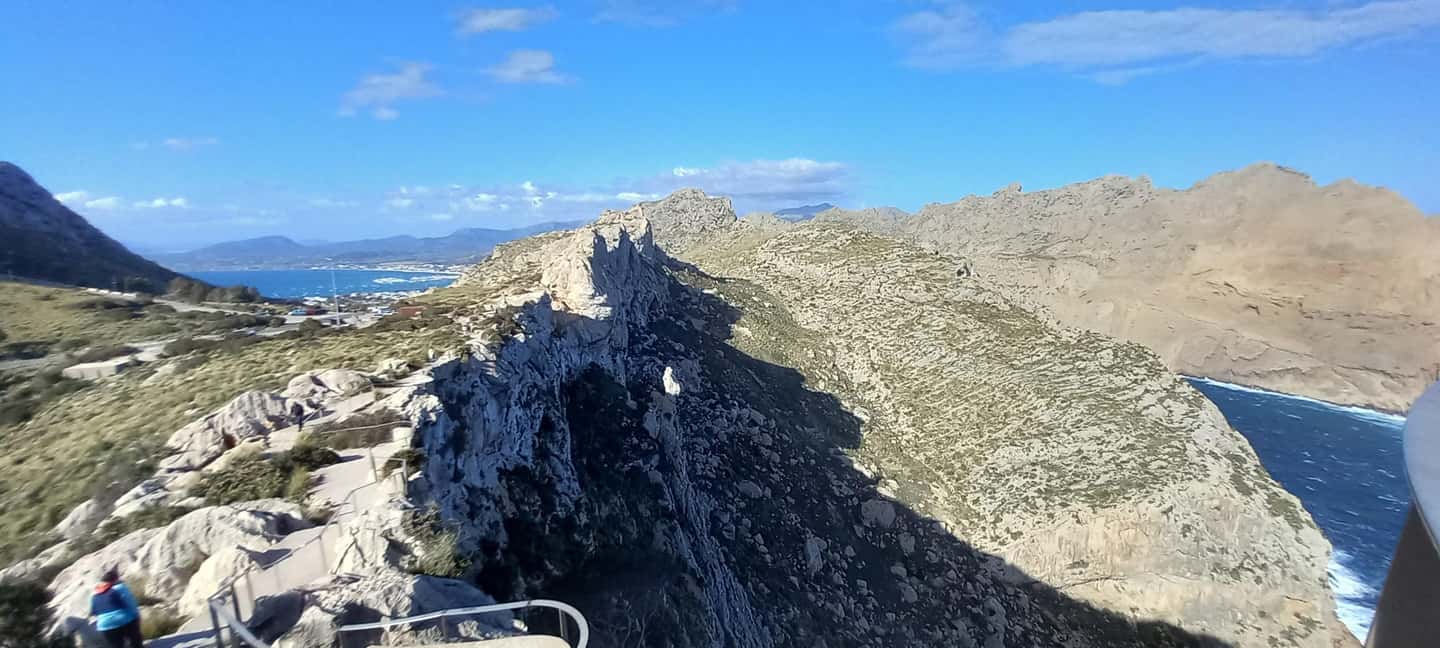 Alcudia: Quad Sightseeing Tour with Viewpoint and Beach - Alcúdia old town walls and 16th-century architecture moments