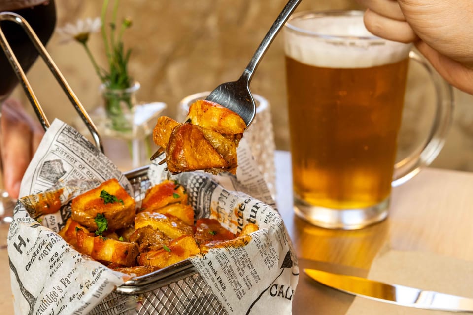 Alcudia: Self-Guided Gourmet Tapas and Wine Tour - What you actually get at each of the four tapas stops