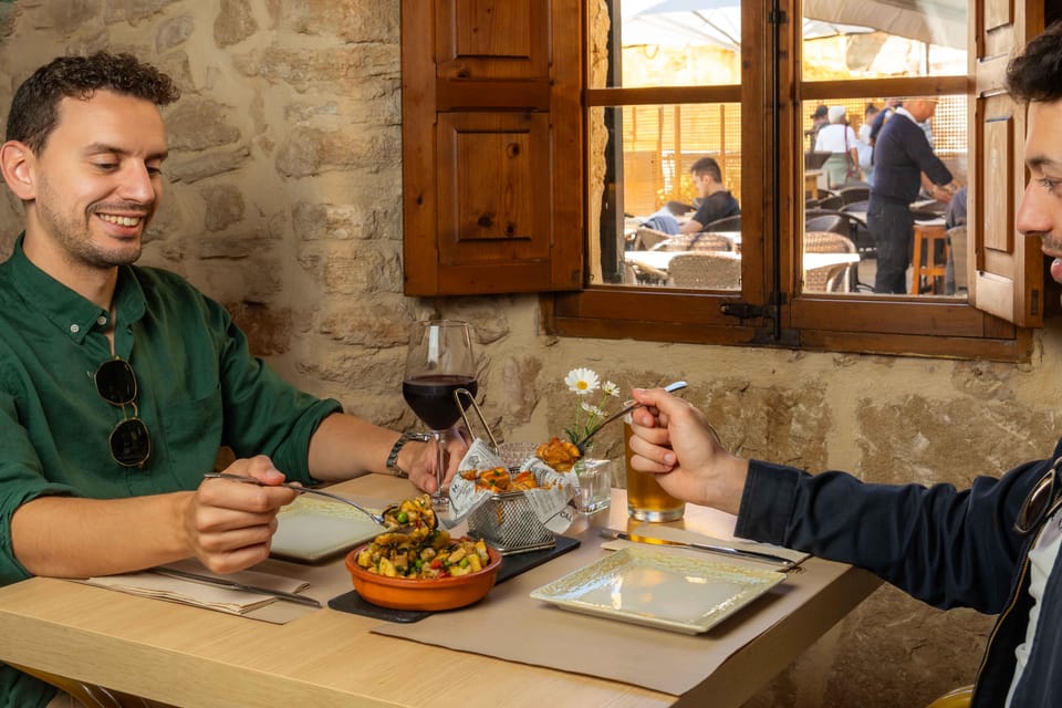 Alcudia: Self-Guided Gourmet Tapas and Wine Tour - Who this Alcudia Old Town tapas and wine tour suits best