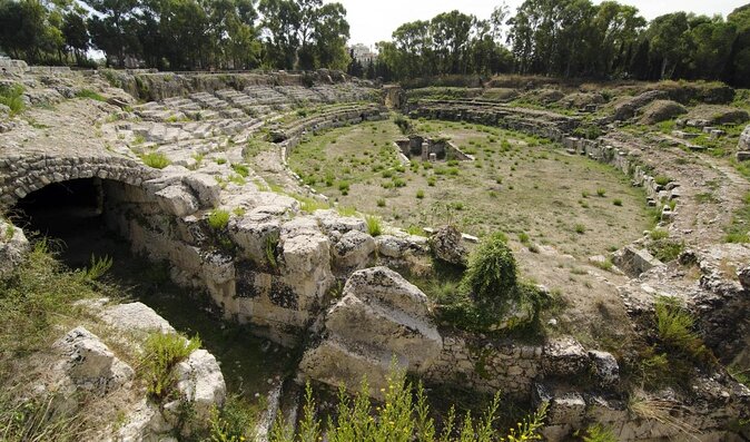 Ancient Syracuse: private guided tour of the Neapolis archaeological park - Meeting at Largo Anfiteatro and timing that actually fits a day