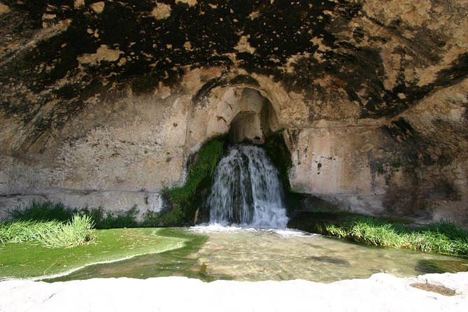 Ancient Syracuse: private guided tour of the Neapolis archaeological park - The Ear of Dionysius: legend with a side of acoustics