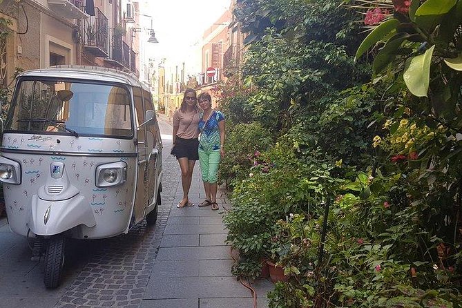 Apelisetta tuk tuk: 1 tour of Cagliari - Your guide experience: Alberto’s stories, questions, and practical pointers