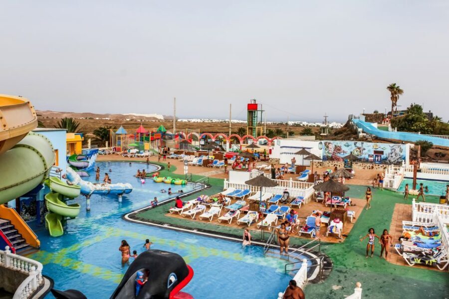 Aquapark Costa Teguise: Entrance Ticket - The park condition and queue reality: how to manage both