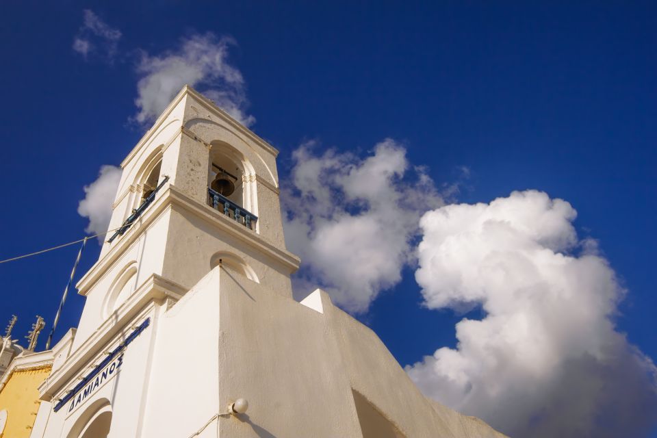 Archaeological Bus Tour To Akrotiri Excavations & Red Beach - What to Pack and Wear (So the Day Feels Easy)