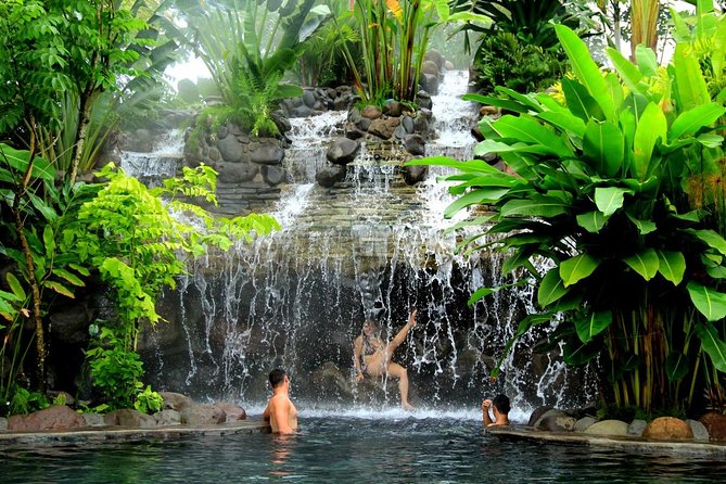 Arenal Volcano and Thermal Hot Springs from San Jose - Sarchí’s ox cart stop: the artisan break you don’t rush past