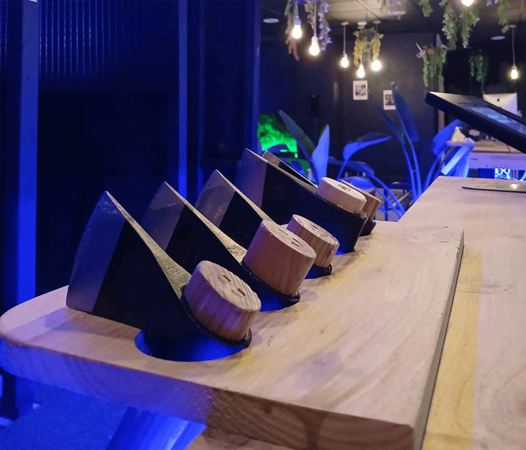 AXE THROWING TENERIFE - Ninja Experience: shurikens and knives for the adrenaline crowd