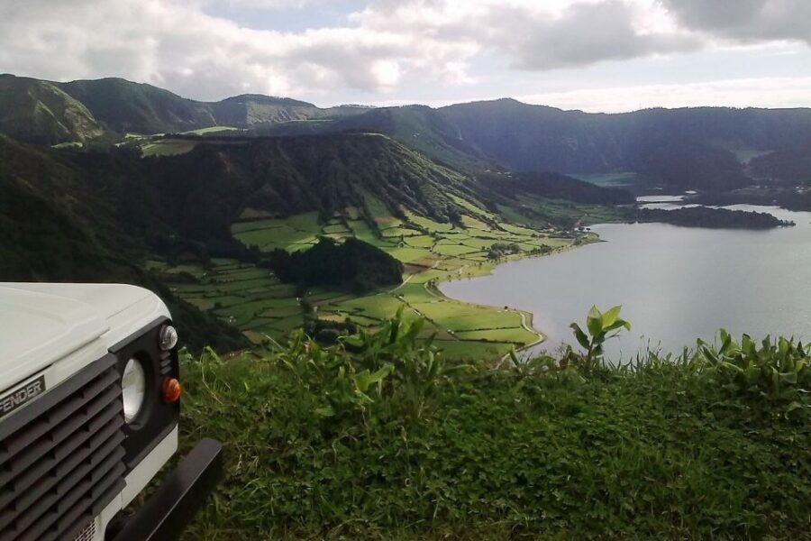 Azores: Sete Cidades Scenic Jeep Tour from Ponta Delgada - Vista do Rei: the belvedere that rewards good weather and smart timing