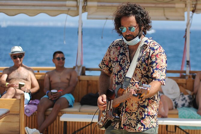 Barca Samba: The best boat experience in Mallorca - Live Guitar, DJ Sets, and Deck Vibes (Without the Snooze Factor)