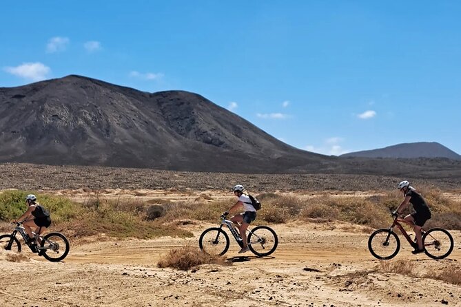 Barranco E Bike Tour in Corralejo North of Fuerteventura - Majanicho and Popcorn Playa: beach time with rhodoliths talk