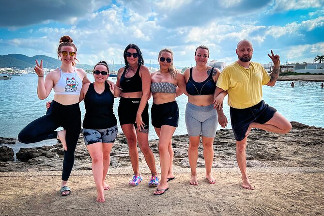 Beach Yoga San Antonio Ibiza - The 1-hour flow: what your session feels like from start to finish