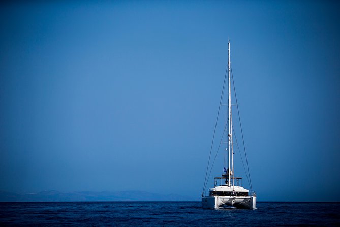 Beautiful Day Catamaran Caldera Cruise incl. Meal & Drinks - Stop 1: Volcano pass and hot springs swim