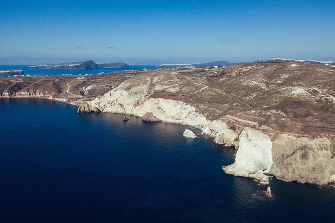 Beautiful Day Catamaran Caldera Cruise incl. Meal & Drinks - Stop 2: Mesa Pigadia and White Beach, with BBQ in the middle