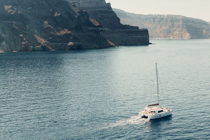 Beautiful Day Catamaran Caldera Cruise incl. Meal & Drinks - Crew, food choices, and the small-group vibe