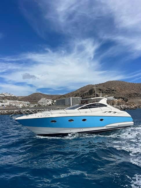 Best Private Yacht in Gran Canaria - A 40-Foot Astondoa 40 Open Built for Lounge Time