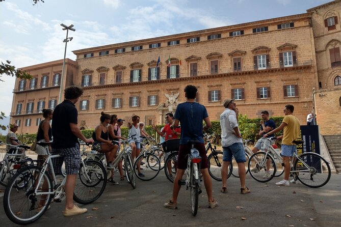 Bike tour of the historic center of Palermo with tasting - The big religious stop: Cattedrale di Palermo
