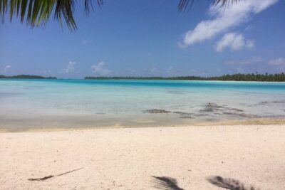 Blue Lagoon - PRIVATE ISLAND Pink sand beach and wildlife reserve - Le Lagon Bleu and the pink sand draw