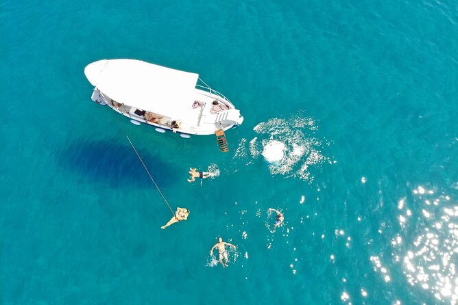 Boat excursion along the coast of Cefalù - Finding Eolo Cafè and Boarding La Nina Smoothly