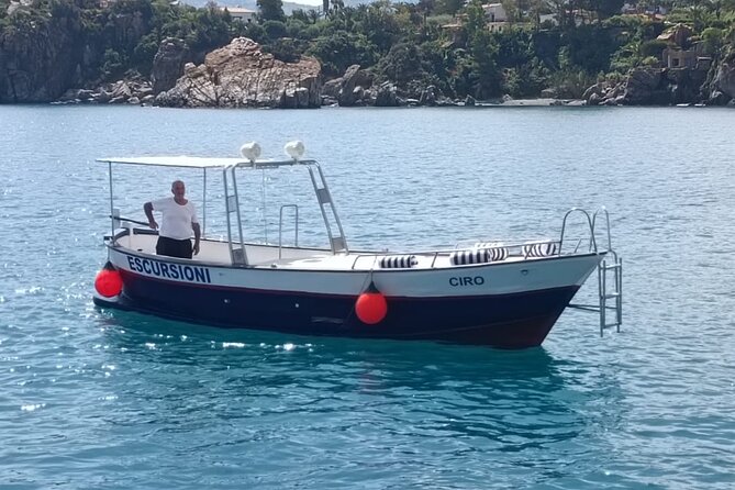 Boat excursion to Cefalu with aperitif - Setting off from Porto di Cefalù: what the day really feels like