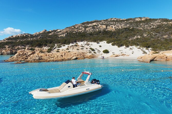 Boat rental with skipper in the La Maddalena Archipelago - The islands and coves: what each stop is really for