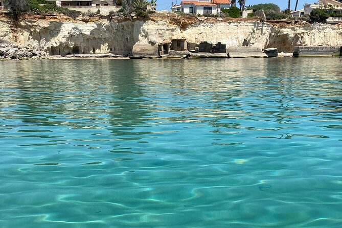 Boat tour from Avola to Portopalo with a stop in Marzamemi - Lido di Noto: quick stop, real purpose