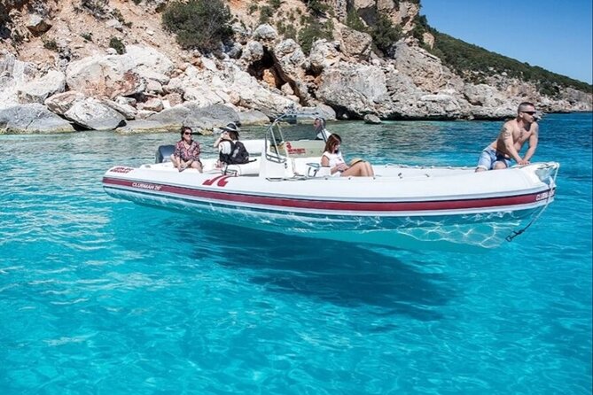Boat tour from Avola to Portopalo with a stop in Marzamemi - Aperitif onboard: the included comfort you’ll notice